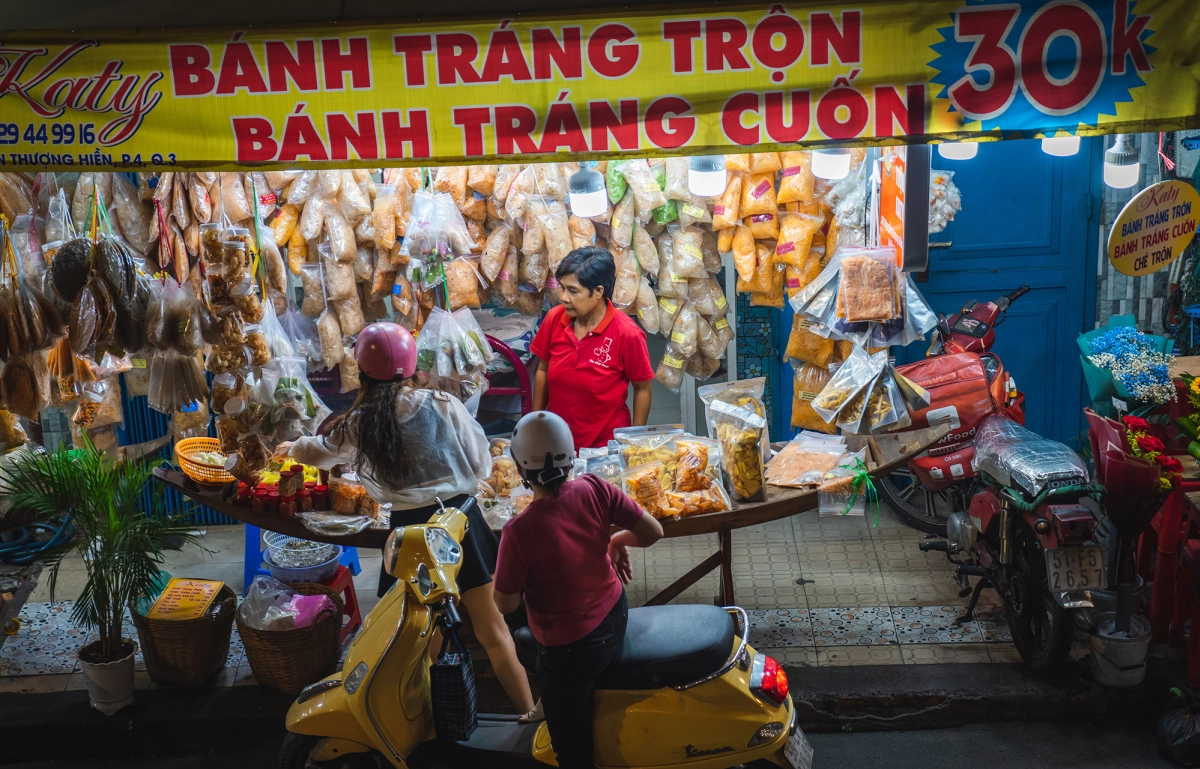Phố ẩm thực Nguyễn Thượng Hiền